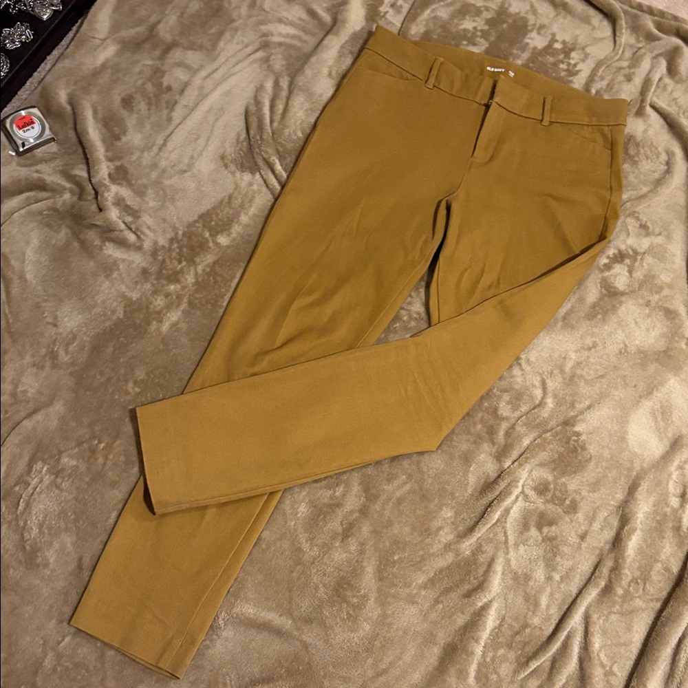 Old Navy Tan Ankle Pants